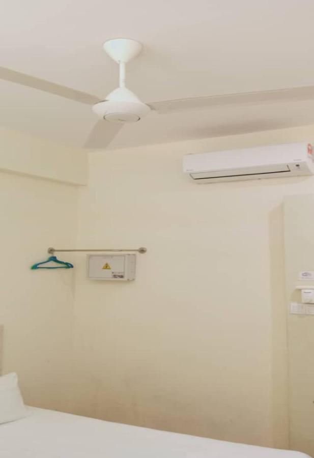 1Acs 레지던스 쿠칭 외부 사진